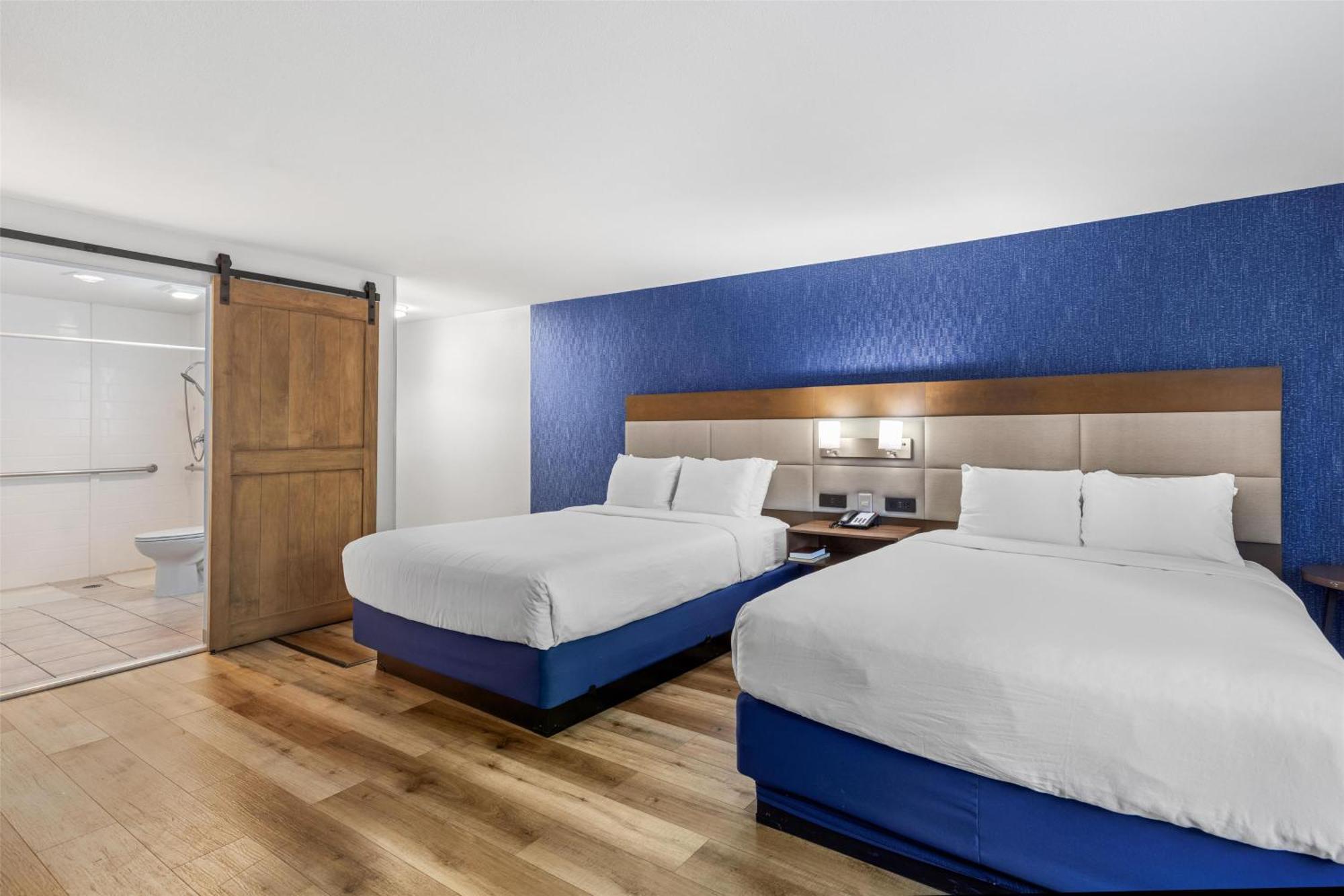 Surestay By Western Hotel 3*